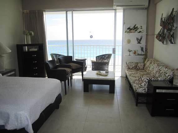 Beachfront Studio Carisa Y Palma Apartment Cancun Bilik gambar