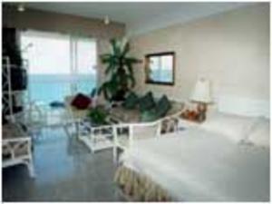 Beachfront Studio Carisa Y Palma Apartment Cancun Luaran gambar