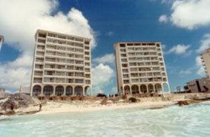 Beachfront Studio Carisa Y Palma Apartment Cancun Luaran gambar